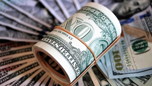El dólar superó el precio de $3.350 por primera vez en lo que va de este año